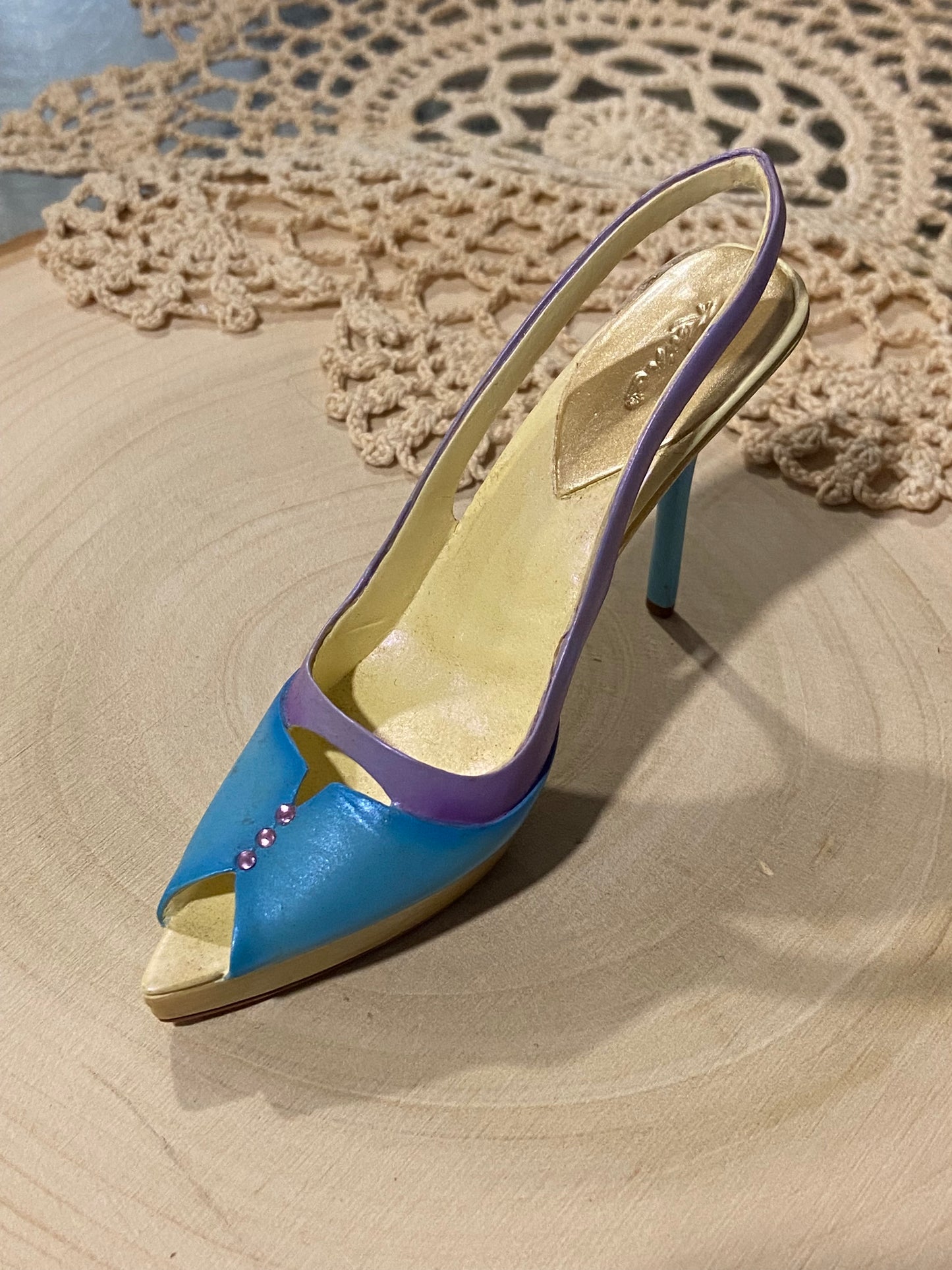 Just the Right Shoe by Raine