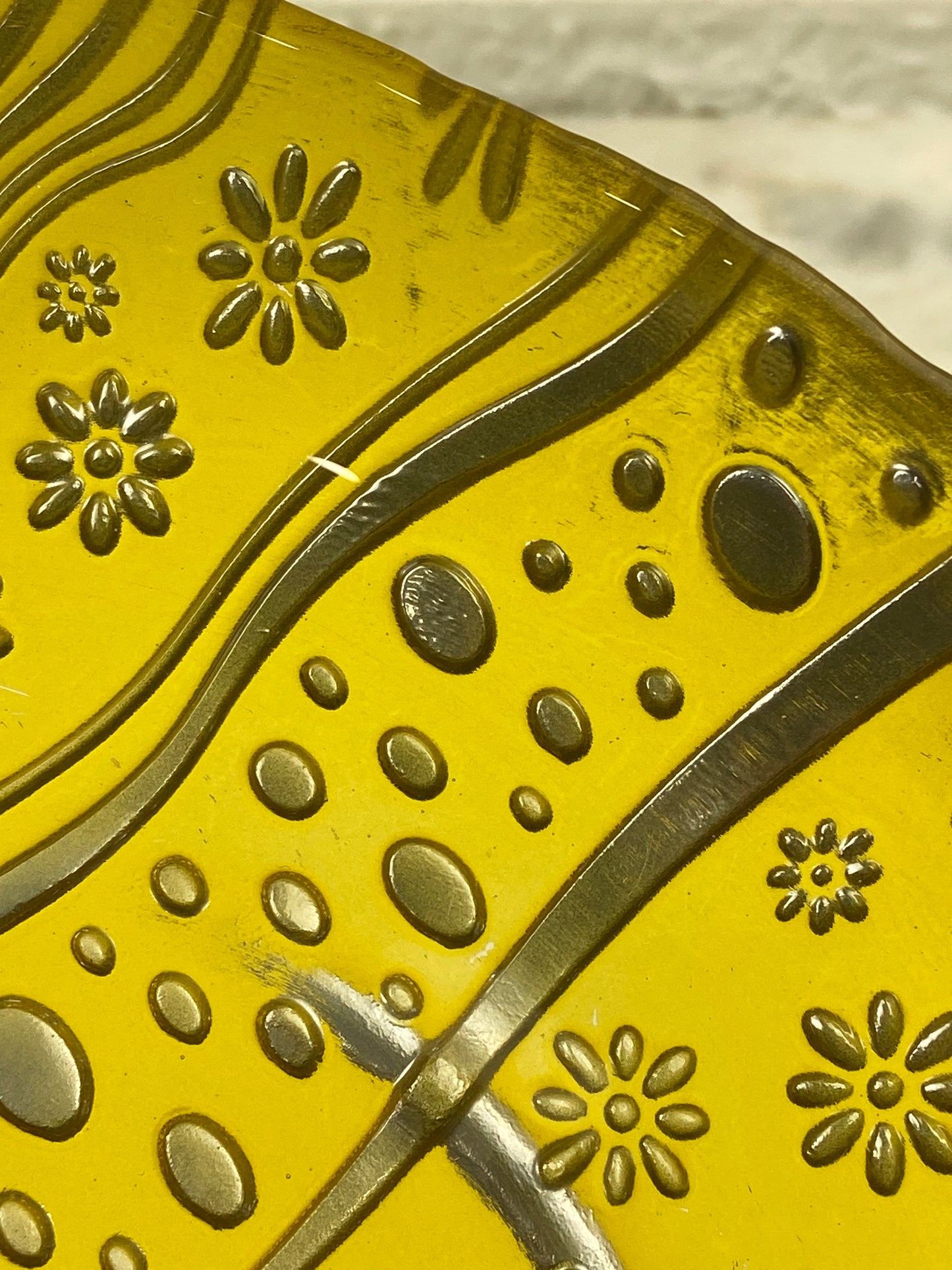 Yellow Frosted Glass Easter Egg Plate
