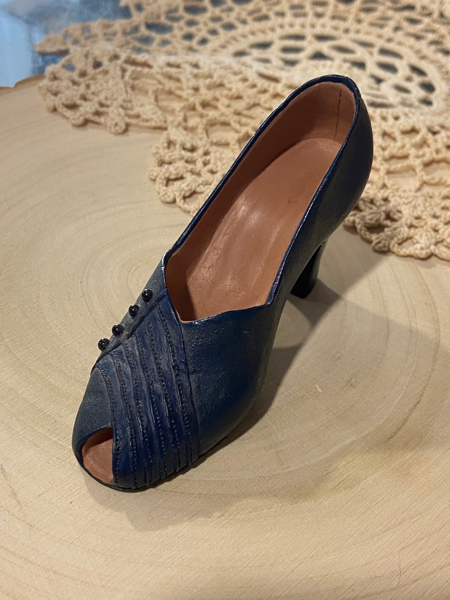 Just the Right Shoe by Raine