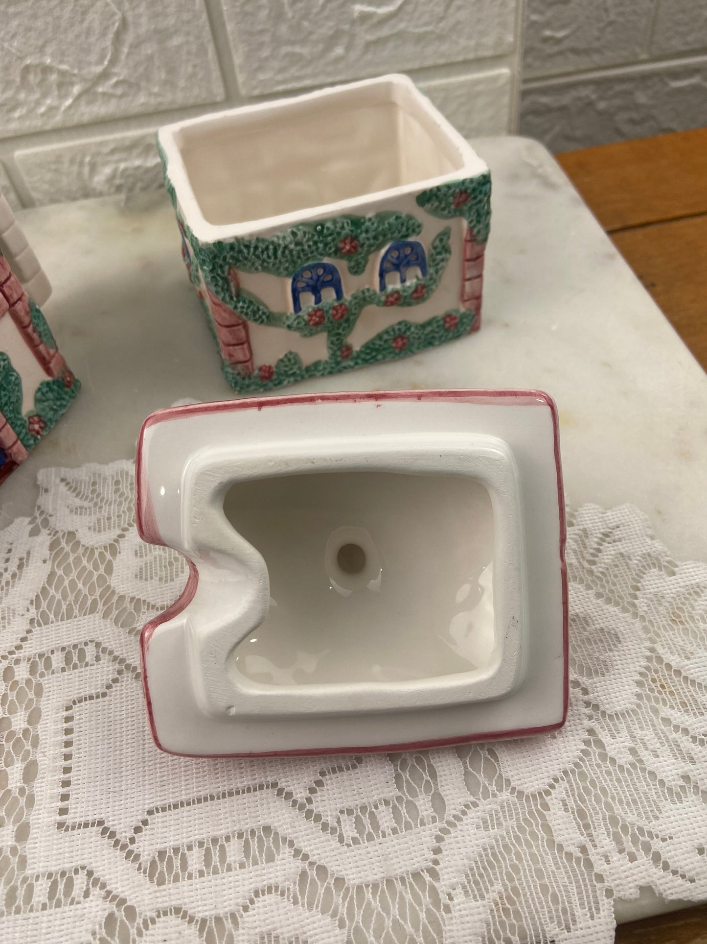 Vintage Avon | Country Cottage Sugar and Creamer Set
