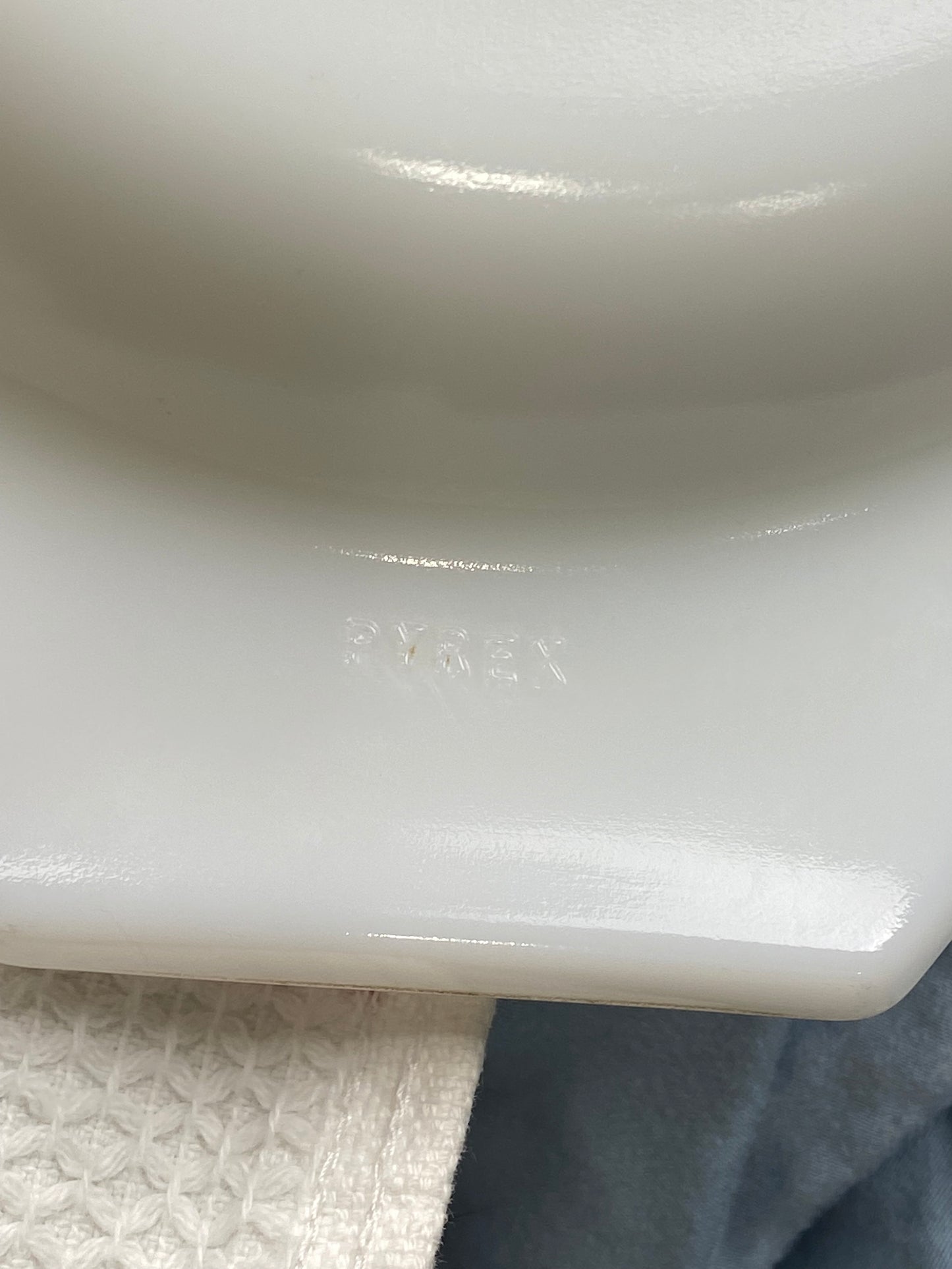 1970s PYREX Divided Casserole Dish with Lid | 1 Quart