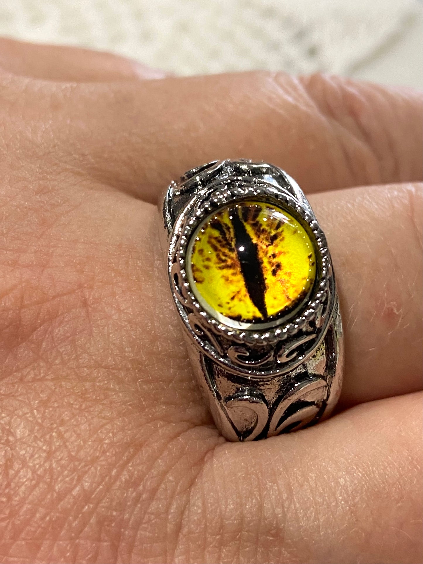 Men’s Gothic Style Dragon’s Eye Ring