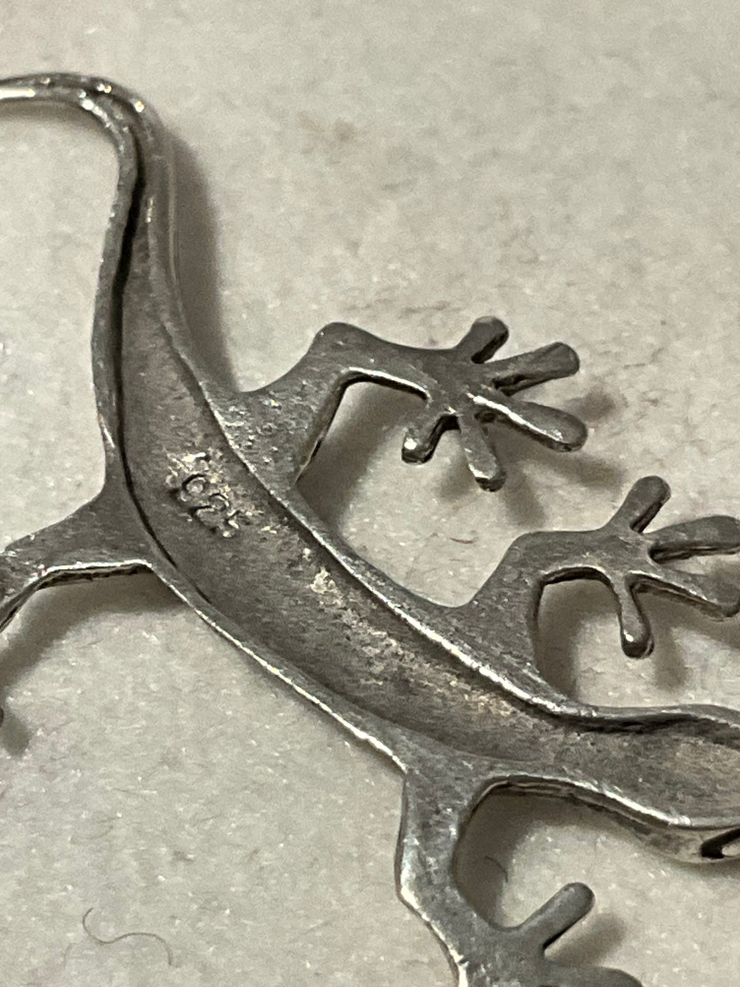 Sterling Silver Gecko Pendant in Red Velvet Box | 925