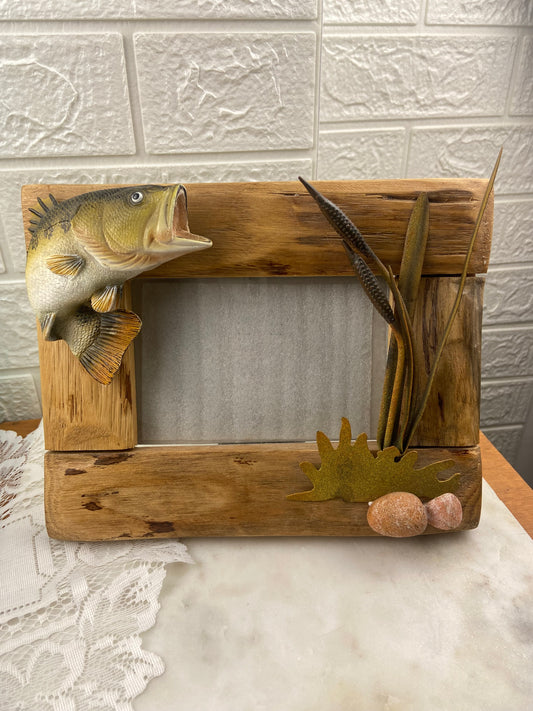 Fish-Themed Wooden Picture Frame with Metal Reeds | 5” x 4” Picture Size