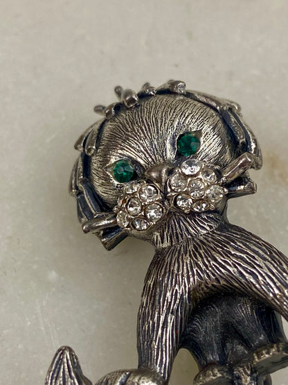 Tortolani Pewter Lion Brooch with Green Rhinestone Eyes and White Rhinestone Whiskers | Unsigned
