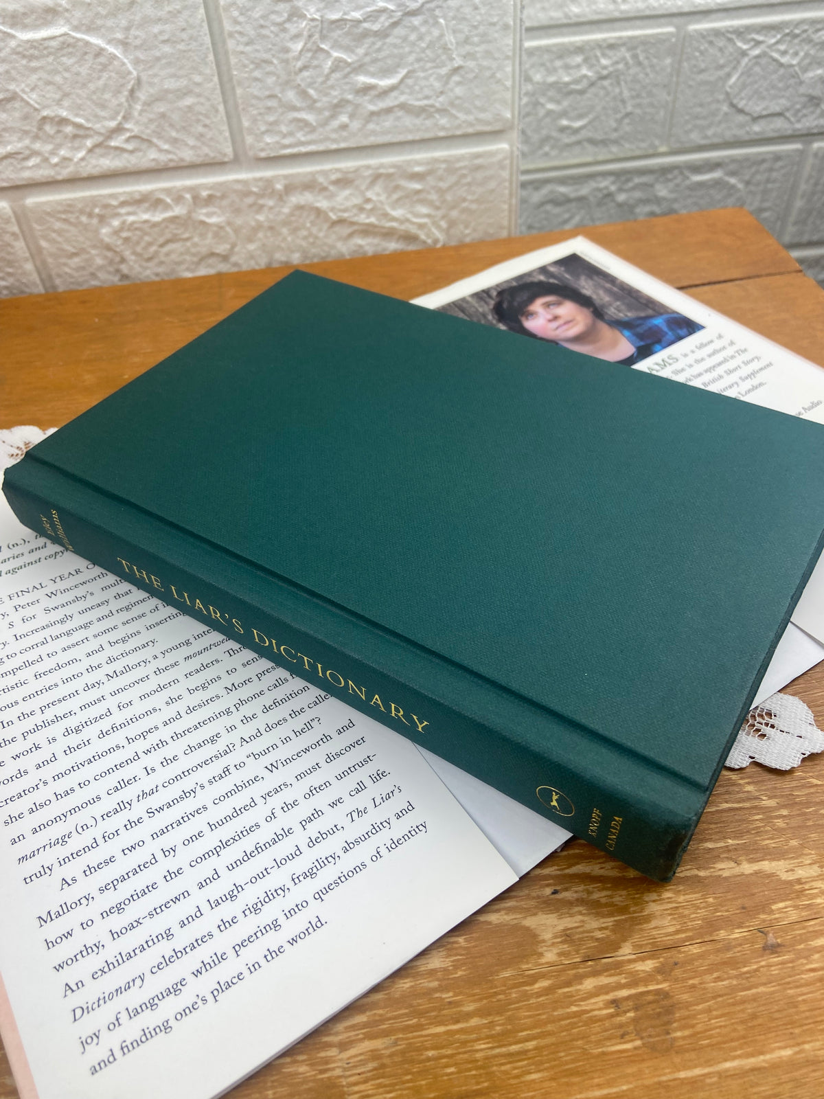 Book: Fiction / Historical Fiction | The Liar’s Dictionary: A Novel by Eley Williams [Hardcover]