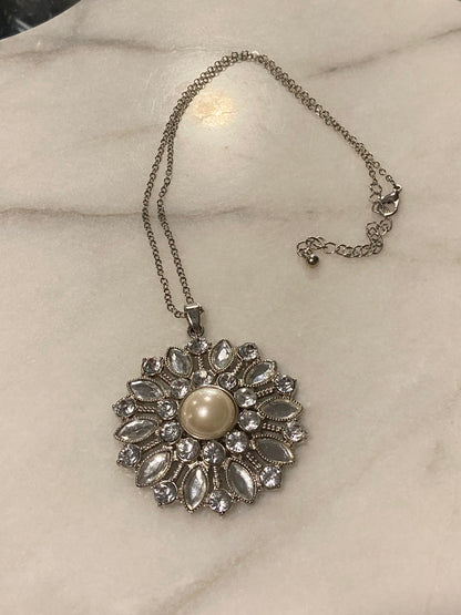 Silver-Tone Starburst Pendant with Rhinestones and Faux Pearl Cabochon and 18” Necklace