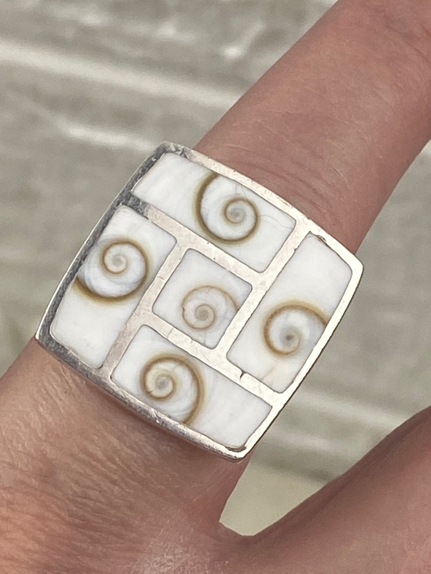 925 Sterling Silver Ring with Inlaid Eye of Shiva / Saint Lucia’s Eye
