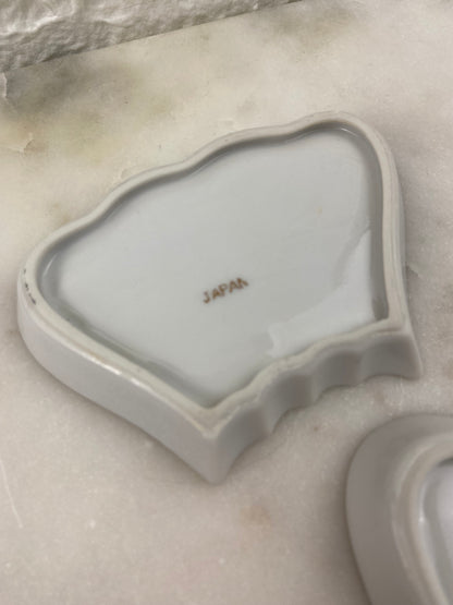 Pair of Wing-Shaped Fine Porcelain Bone Plates