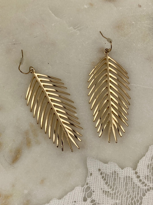 Gold Tone Feather Dangle  [Hooks]