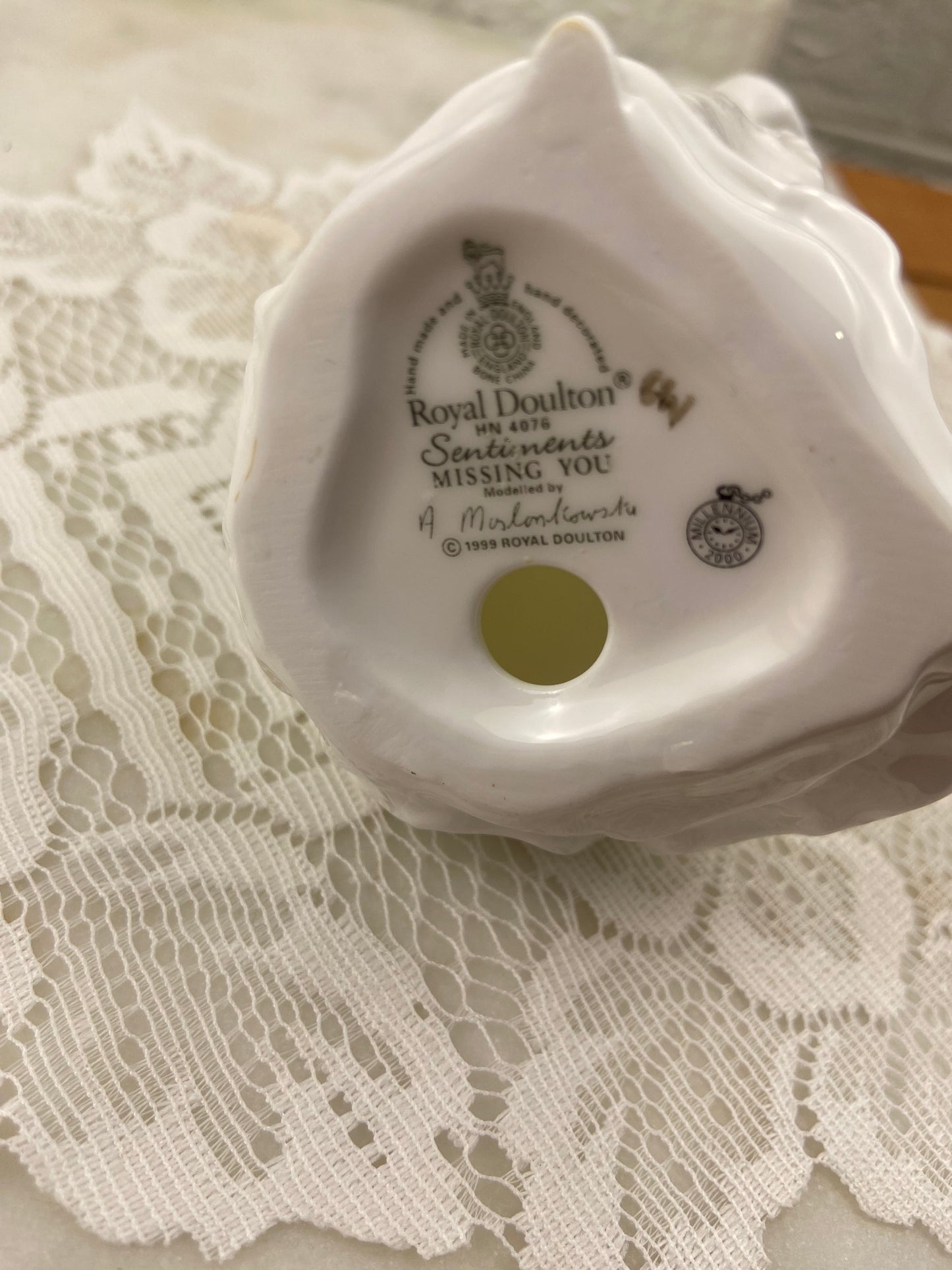 Royal Doulton Figurine | Missing You [HN4076]