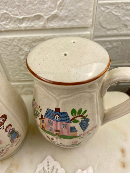 Pair of Jamestown Country Home Collection Salt & Pepper Shakers