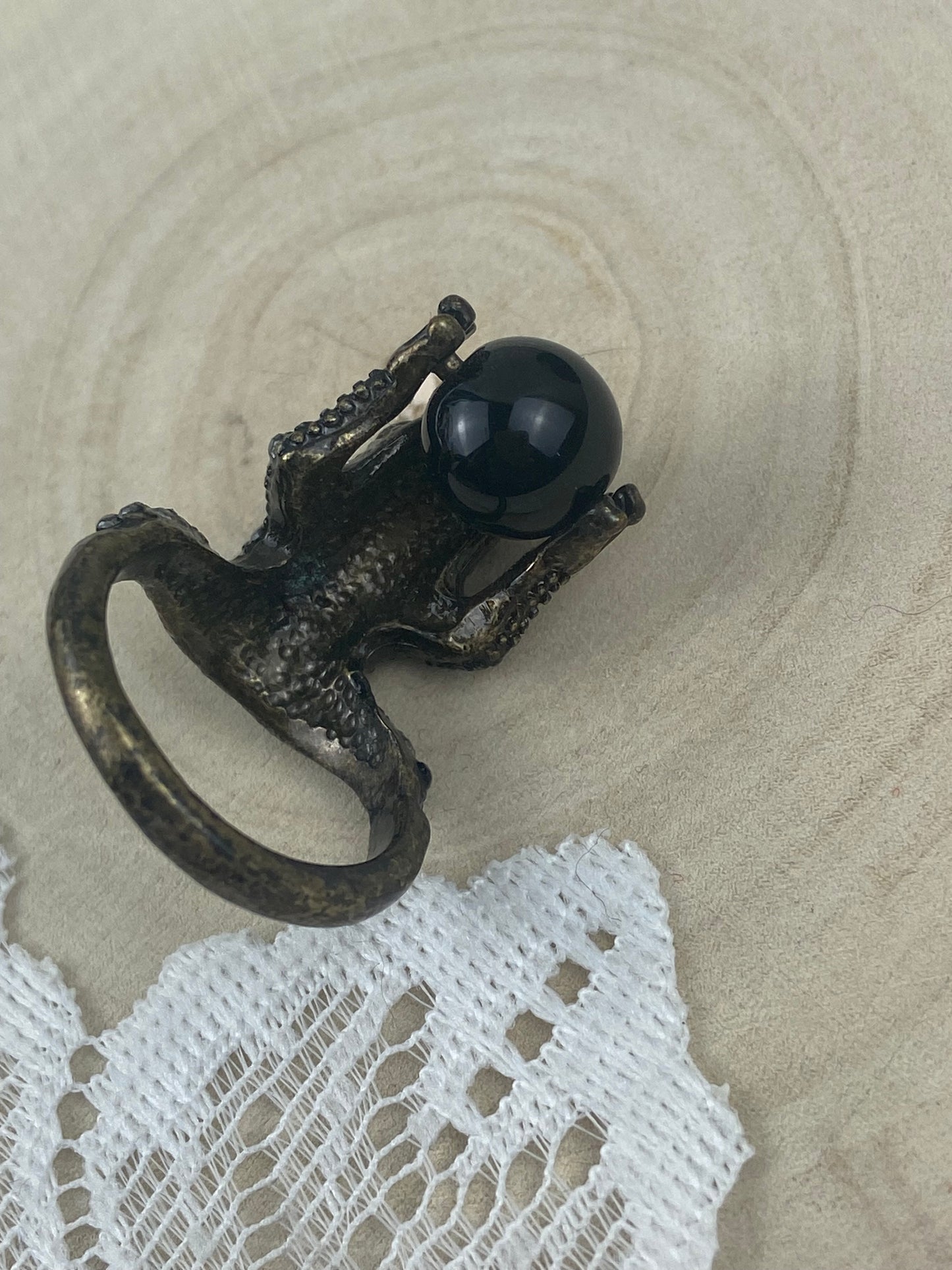 Vintage Avon ‘Wild Safari Critters’ |Metal Frog Ring with Faux Onyx Spinning Black Ball [Size 7]
