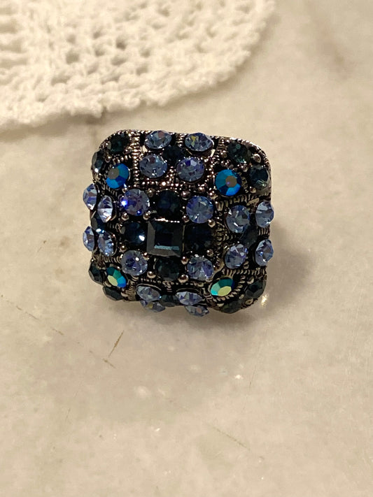 Sparkly Adjustable Ring with Blue Rhinestones