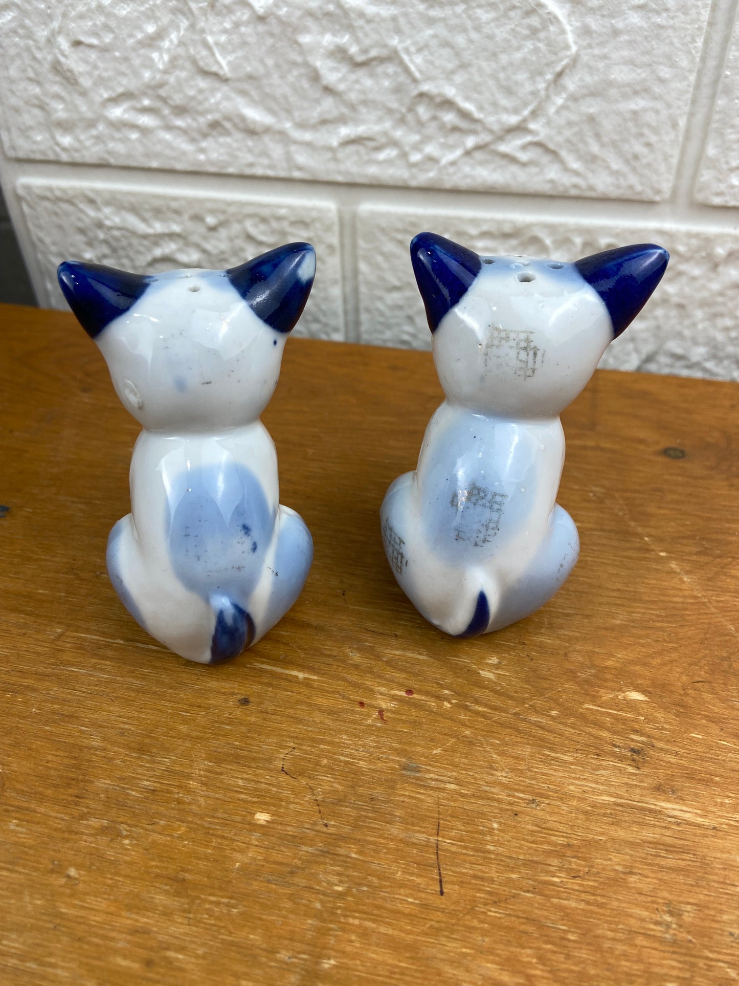 Vintage Blue and White Siamese Cat Salt and Pepper Shakers