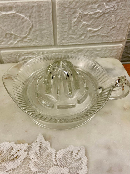 Ribbed Glass Juicer / Reamer with Handle and Pour Spout