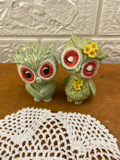 Pair of Resin Owls Salt & Pepper Shakers