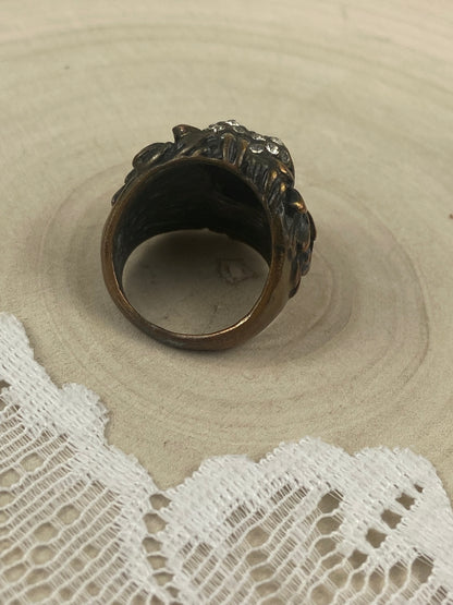 Sparkly, Bronze-Tone Metal Lion’s Head Ring with Rhinestones [Size 7.25]