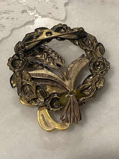 Metal Harvest Wreath Brooch