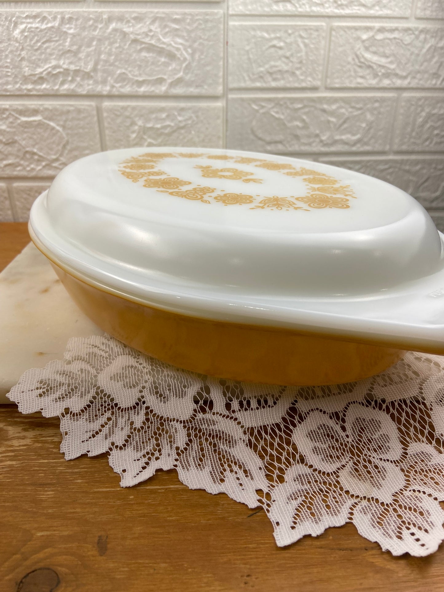 1970s PYREX Divided Casserole Dish with Lid | 1 Quart