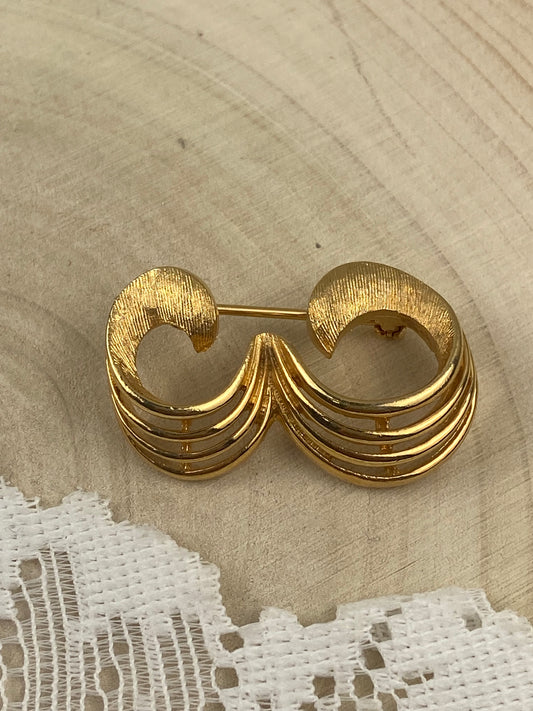 Vintage Gold-Tone Swirl Brooch by Coro