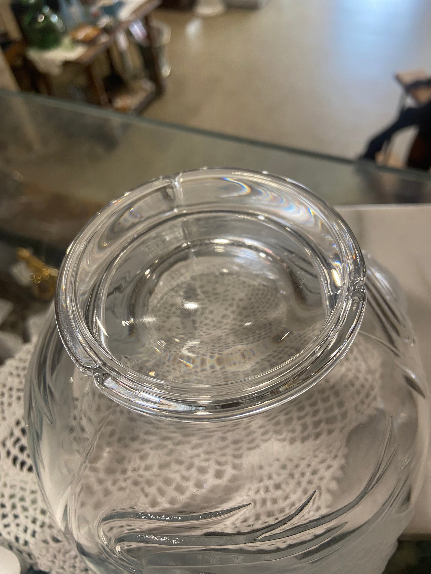 Footed Crystal Bowl with Frosted Swans by Teleflora, France