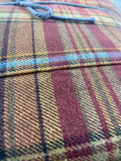 Full-Sized Flannel Duvet Cover with Brown Tartan Pattern