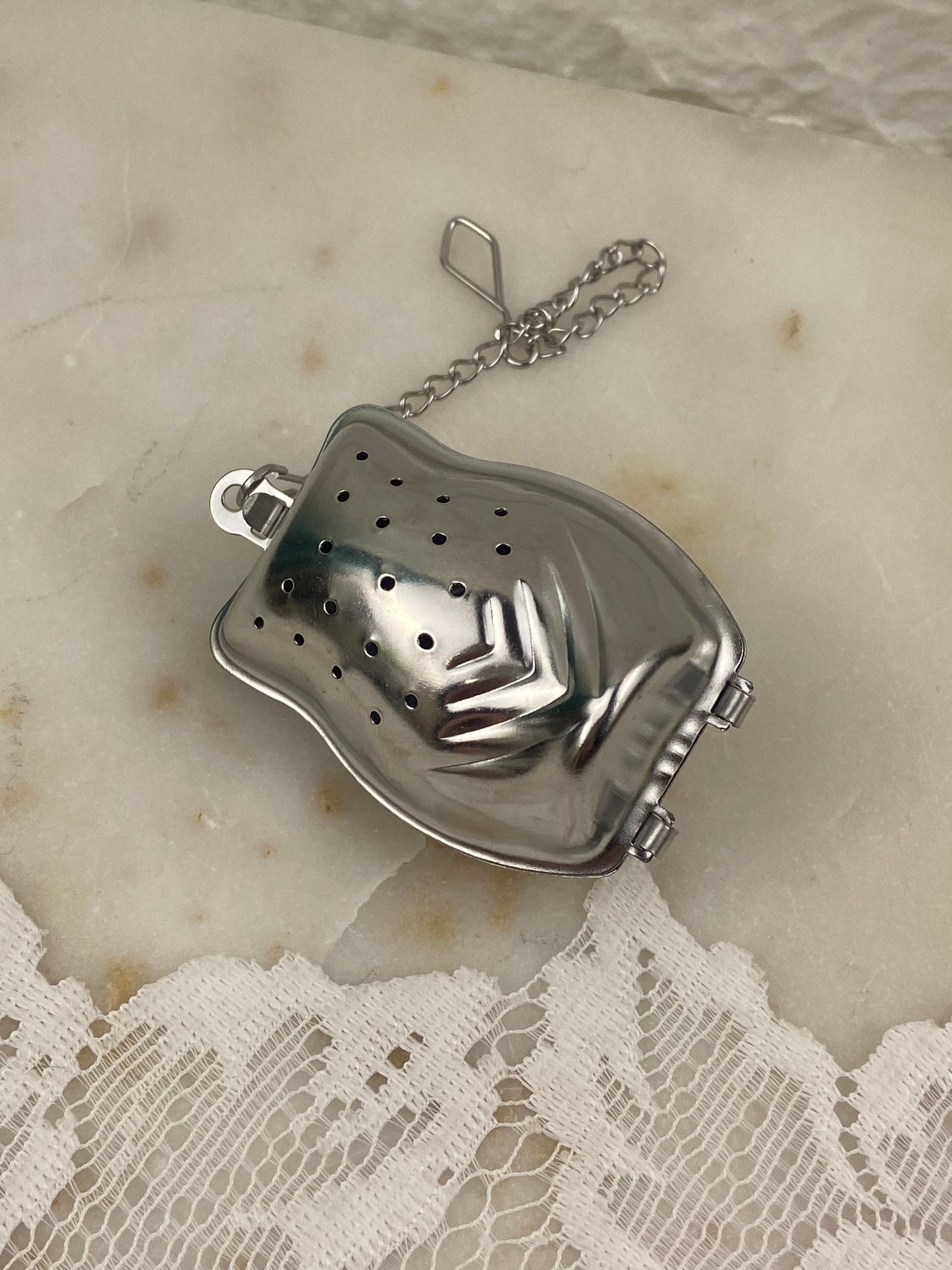Metal Owl-Shaped Tea Dangle