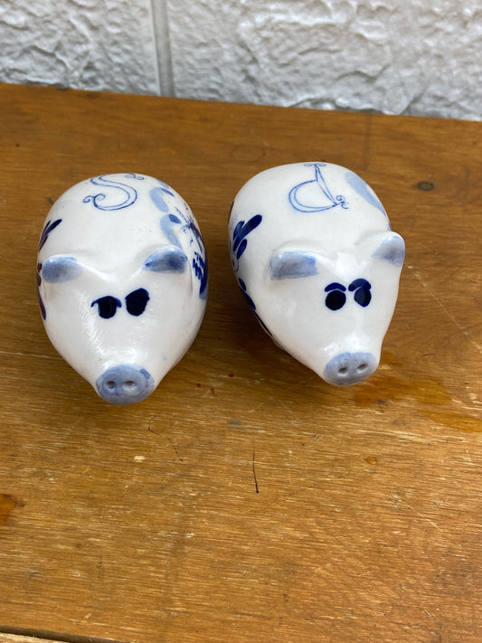 Delft-Style Porcelain Pigs Salt and Pepper Shakers