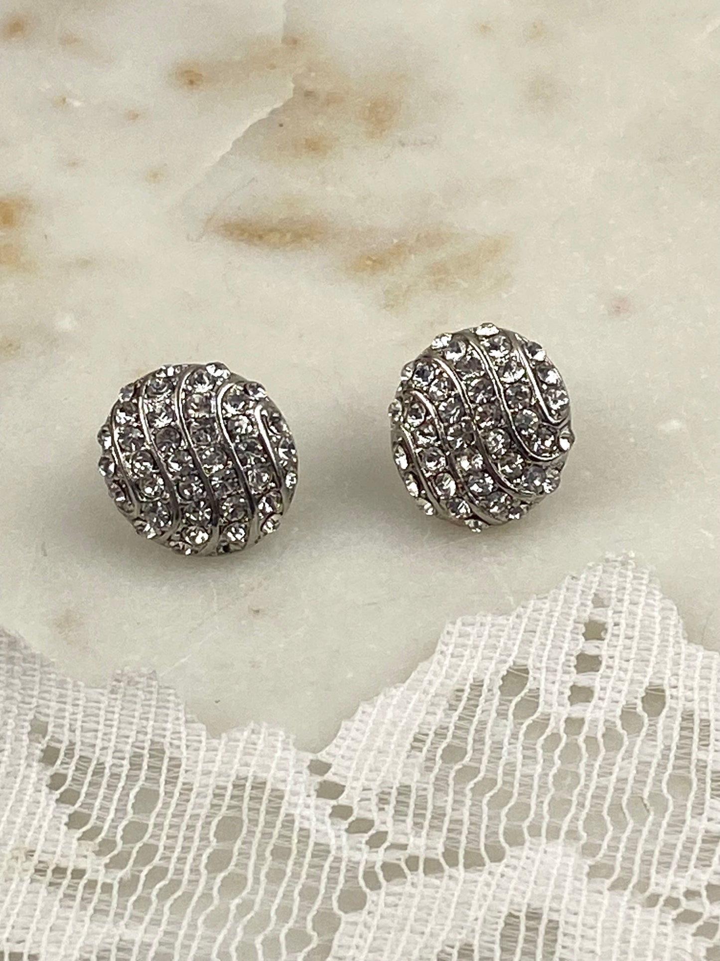 Sparkly Round Rhinestone Earrings [Posts]