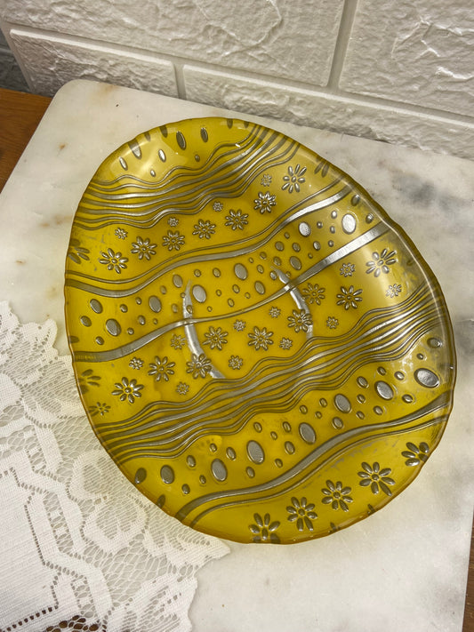 Yellow Frosted Glass Easter Egg Plate