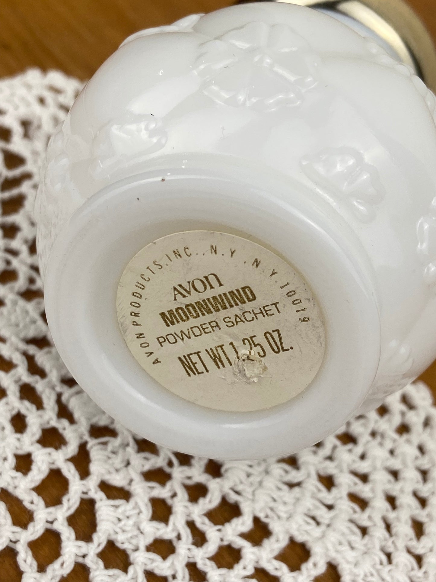 Vintage Avon | Moonwind Powder Sachet 1.25 oz. (Full)