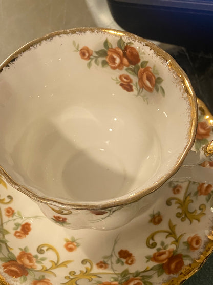 Royal Albert Belinda Teacup and Saucer | Sheraton Series