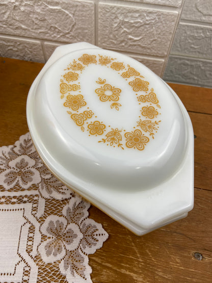 1970s PYREX Oval Casserole Dish with Lid | 1.5 Quart