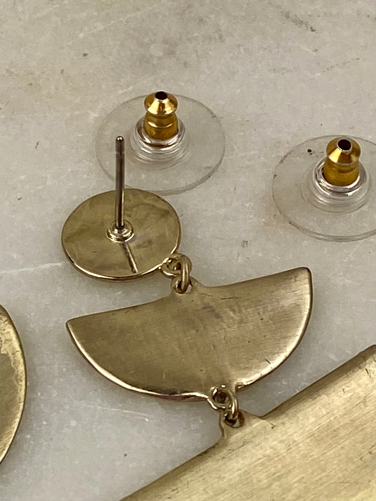 Gold-Tone Tiered Disk Earrings for Pierced Ears [Posts]
