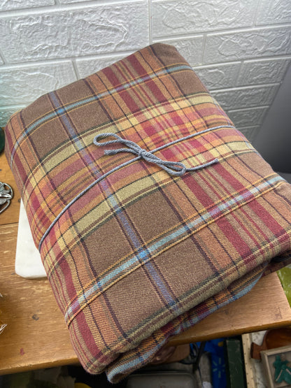 Full-Sized Flannel Duvet Cover with Brown Tartan Pattern