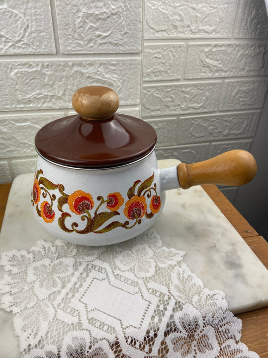 Enamel Saucepan / Fondue Pot with Lid and Wooden Handles | MCM