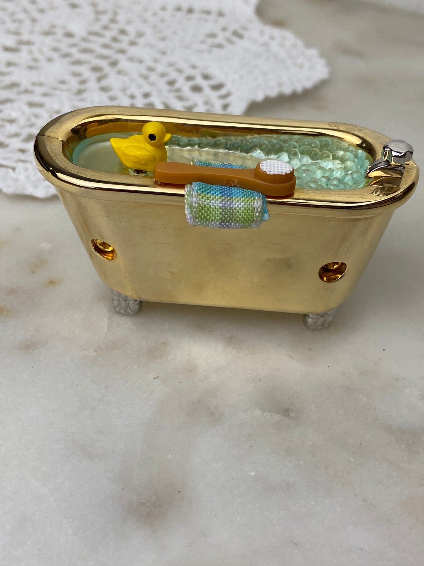 Bathtub Novelty Mini Clock by Seth Thomas