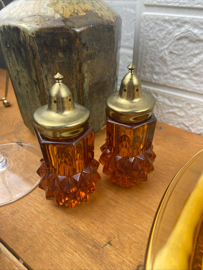 Vintage Amber Glass Salt and Pepper Shakers by Indiana Glass Company | Diamond Point Pattern MCM