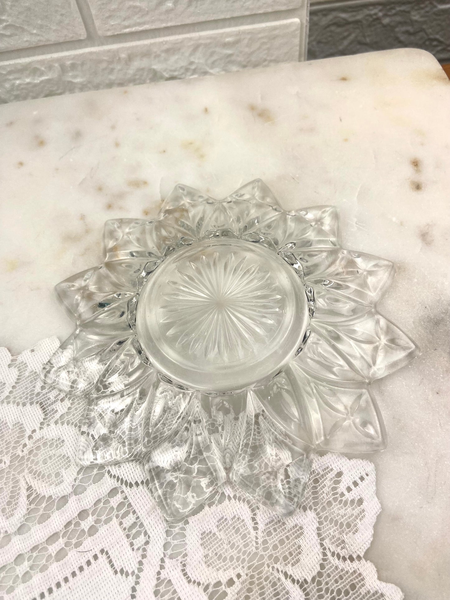 Federal Glass Co. 12 Point Glass Starburst Plate [Clear]