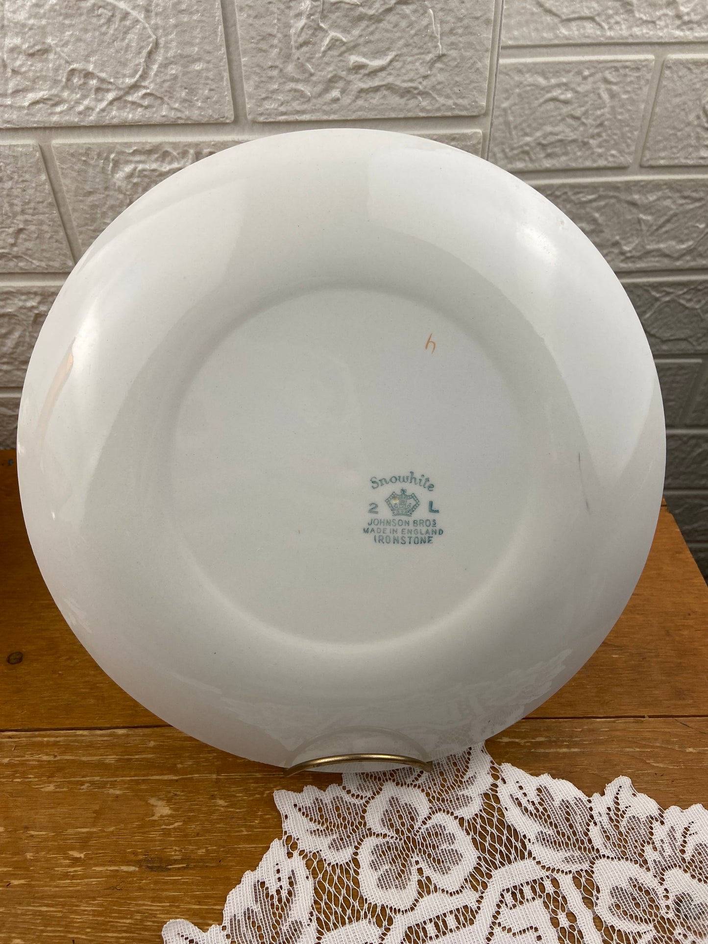 10” Hand Painted Ironstone Dinner Plate by Johnson Bros | Snowhite Pattern