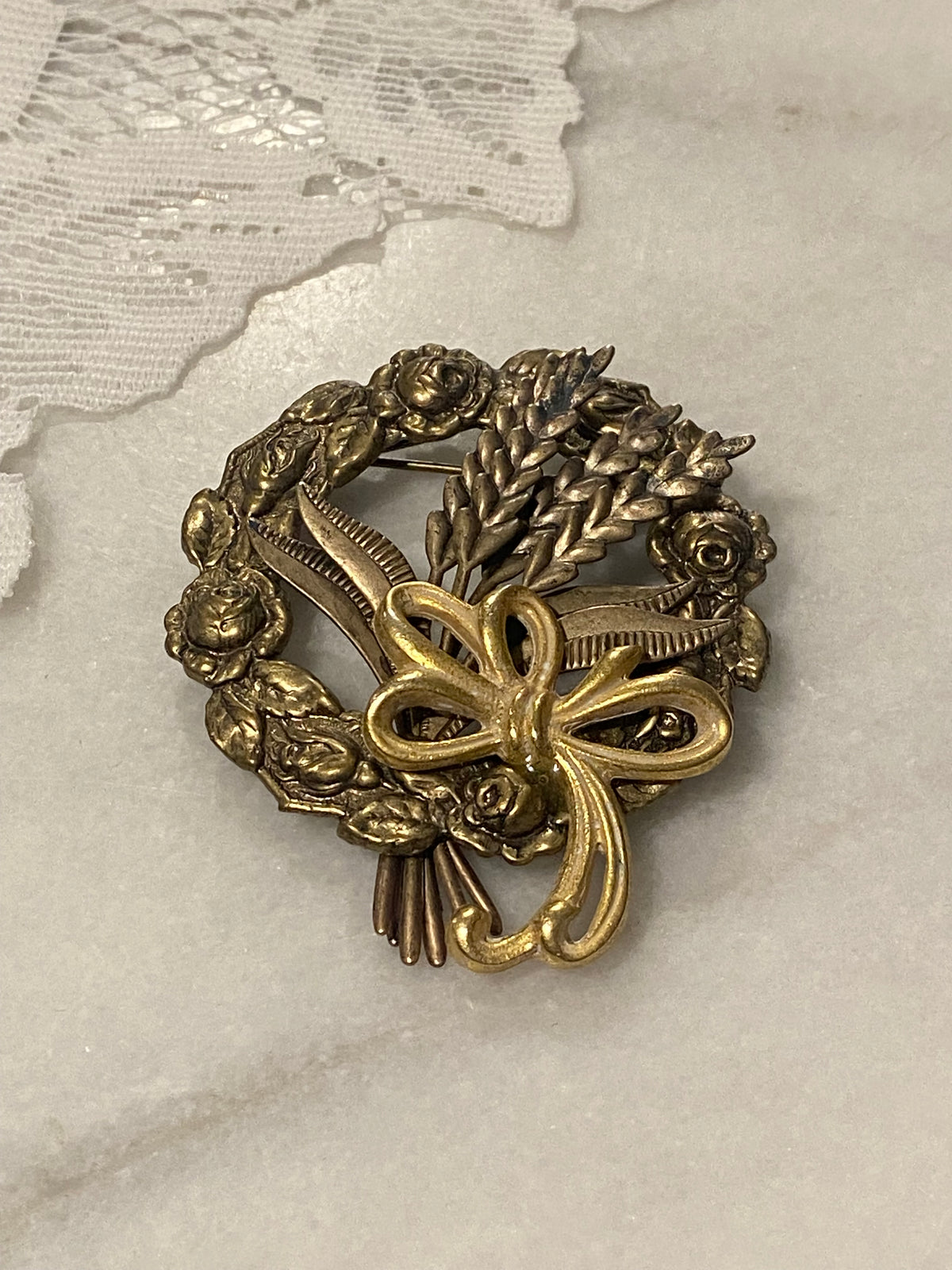 Metal Harvest Wreath Brooch