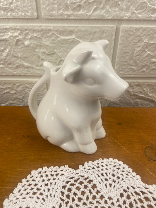 Maxwell & Williams Ceramic Sitting Cow Creamer