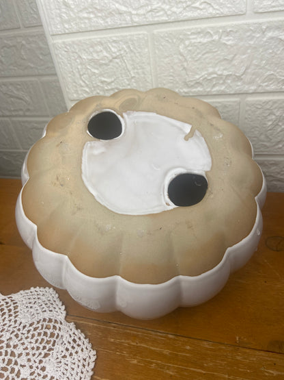 White Ceramic Pumpin