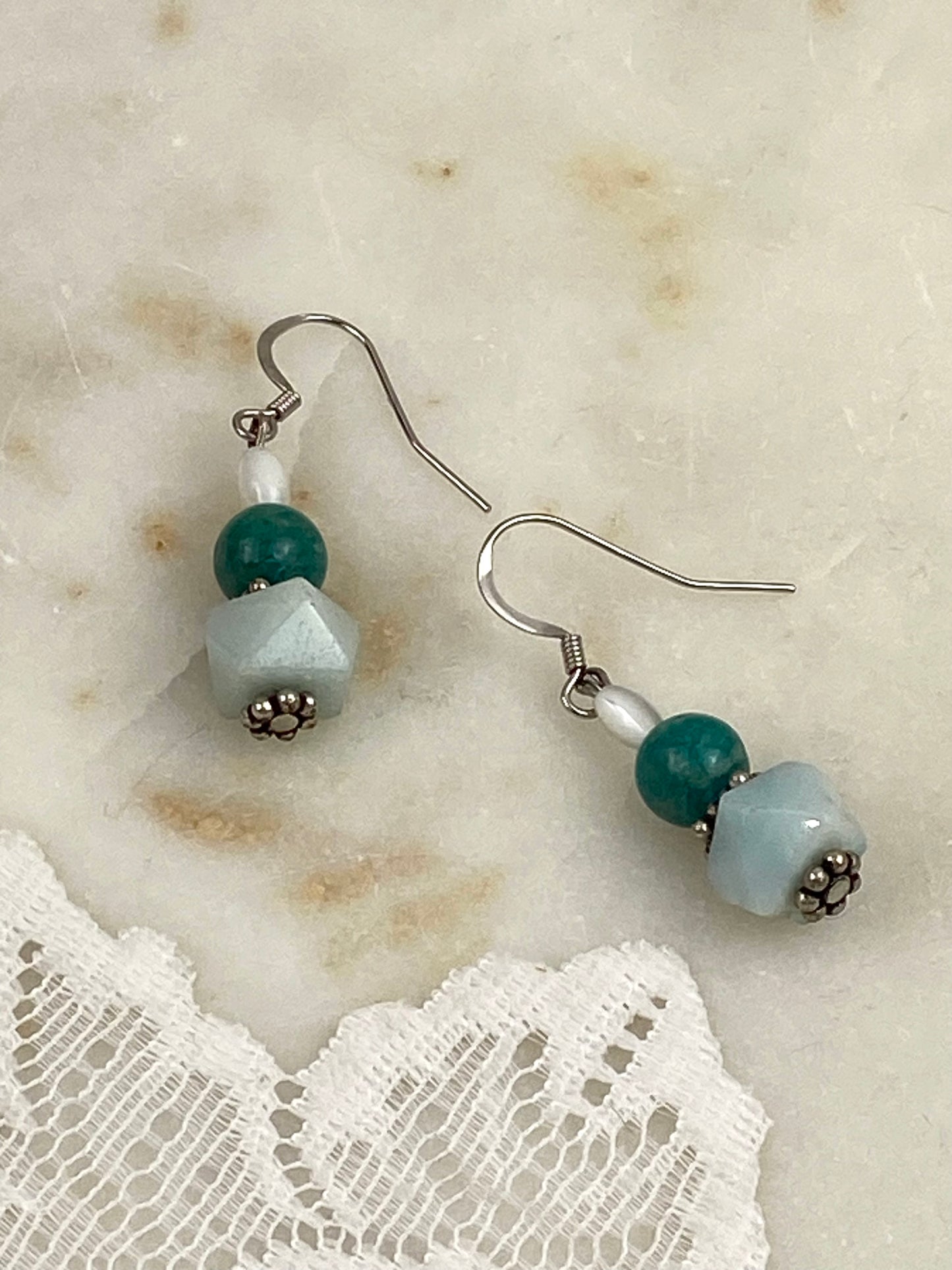 Green and White Stones Dangle Earrings with Flower Detail [Hooks]