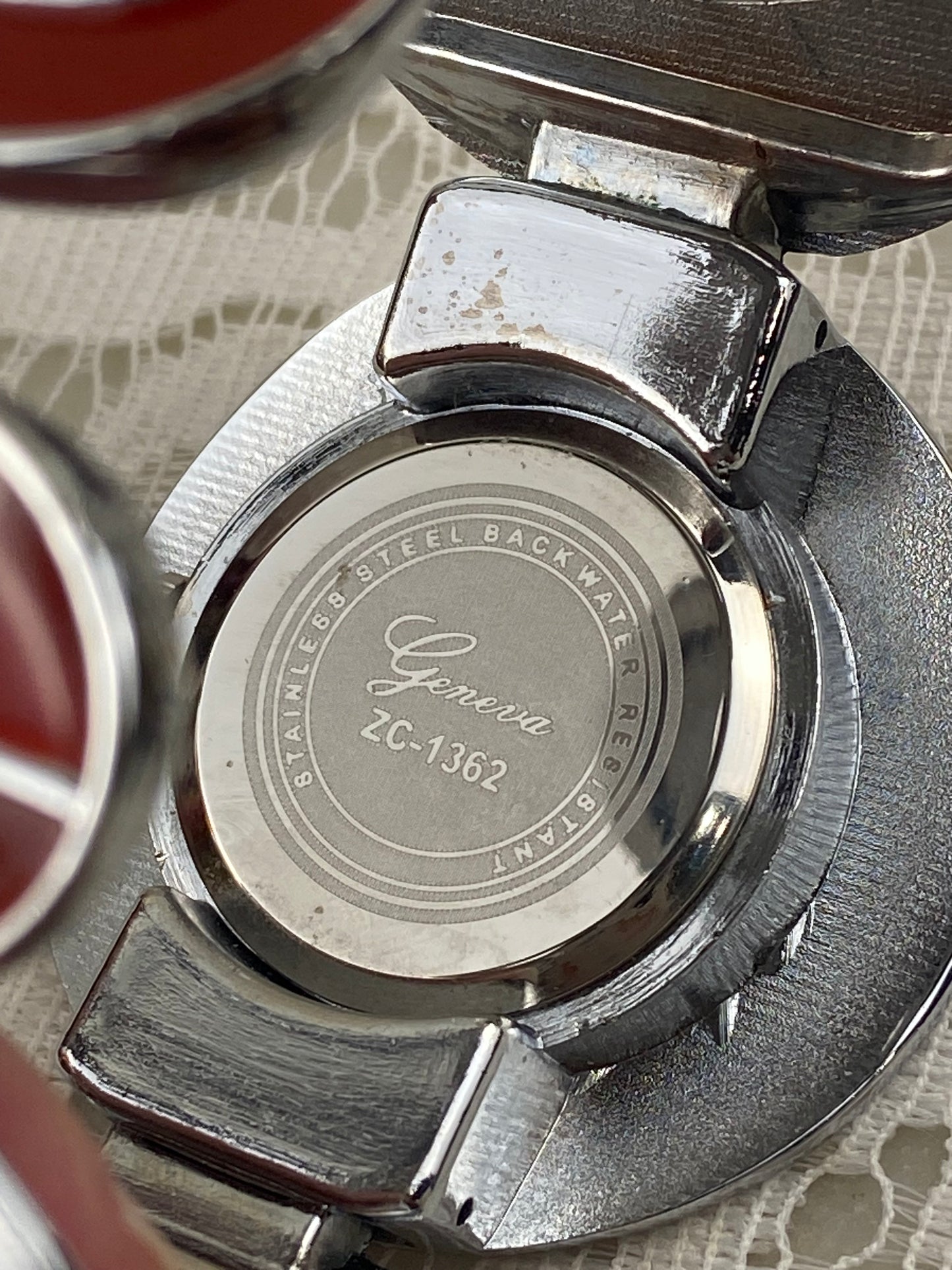 Red Geneva Quartz Bracelet Watch with Hinge Opening