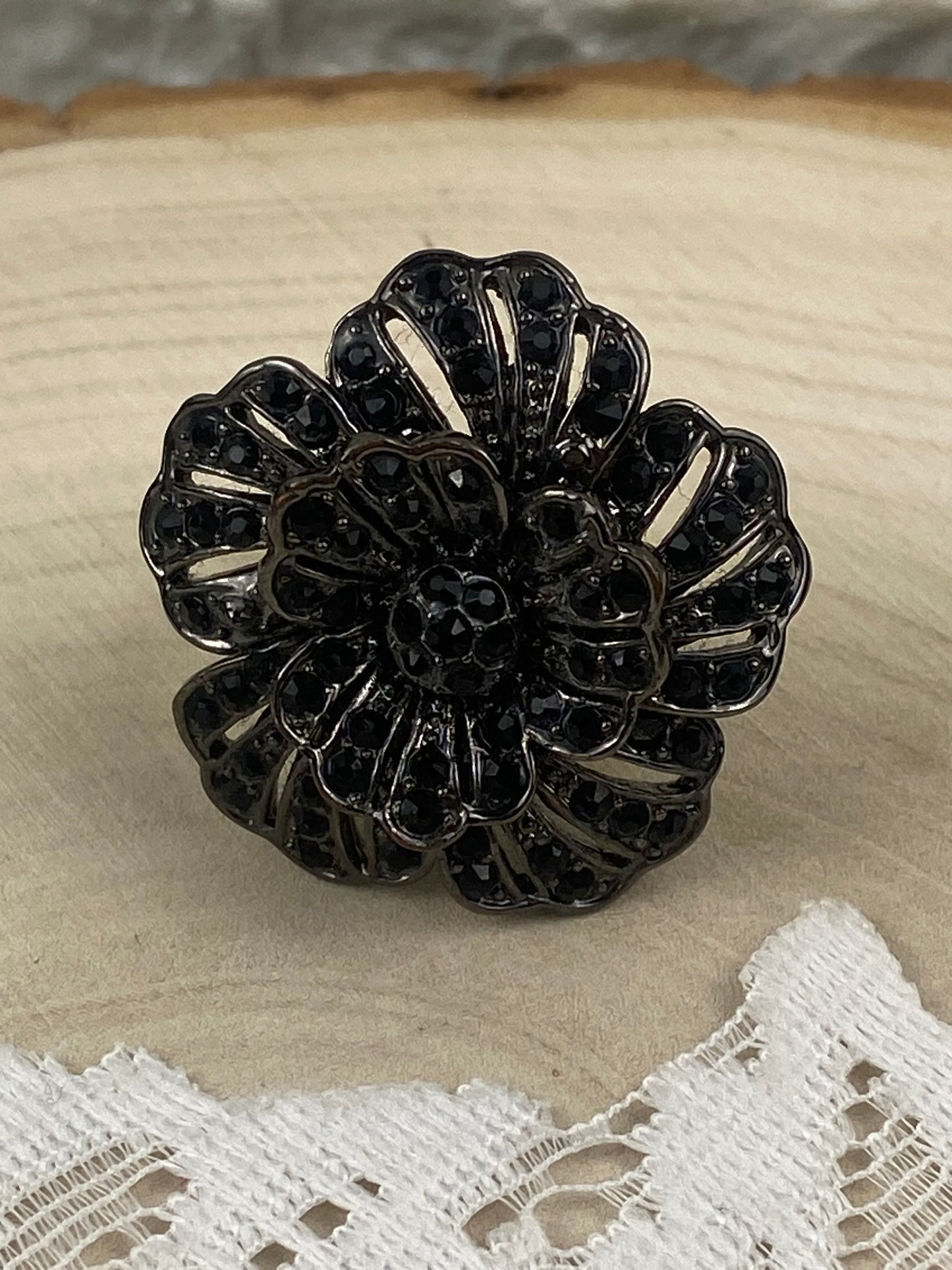 Black Metal Layered Flower Ring with Small Black Stones [Size 7.5]