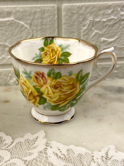 Royal Albert Bone China Teacup | Tea Rose Pattern