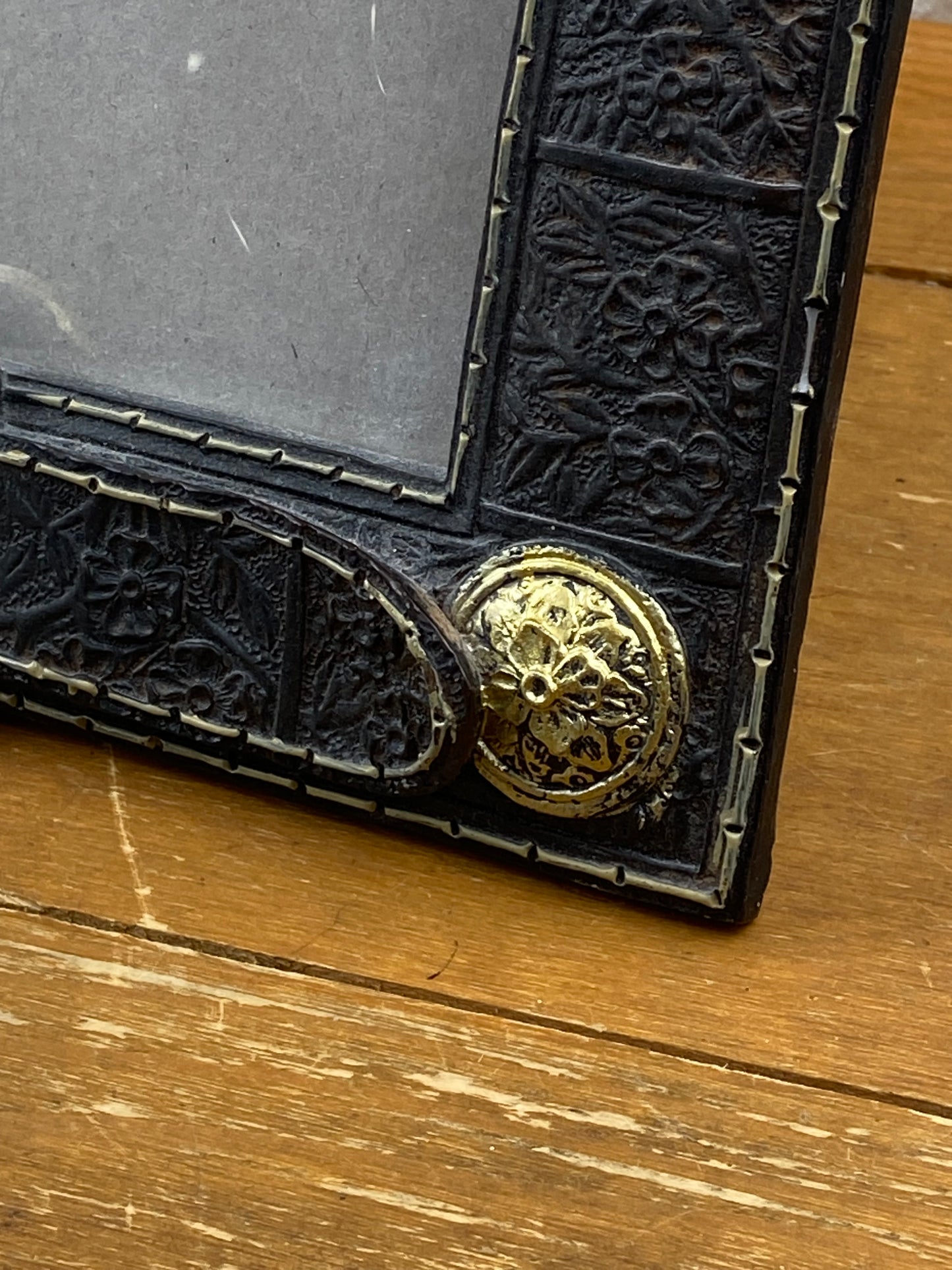 Rodeo-Themed Belt Buckle-Shaped Picture Frame