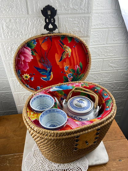 4 x Piece Chinese Tea Set with Padded Wicker Basket